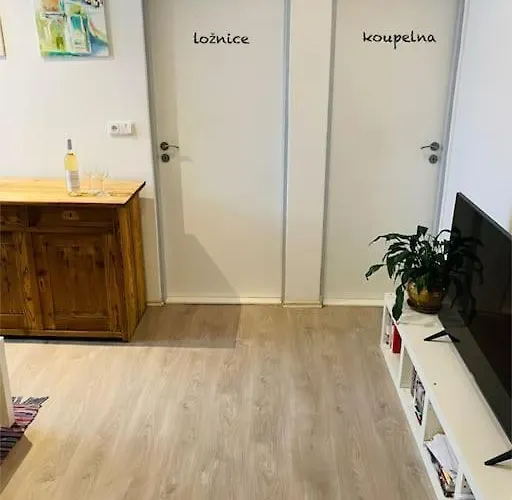 V Podkrovi - Hlinsko. *